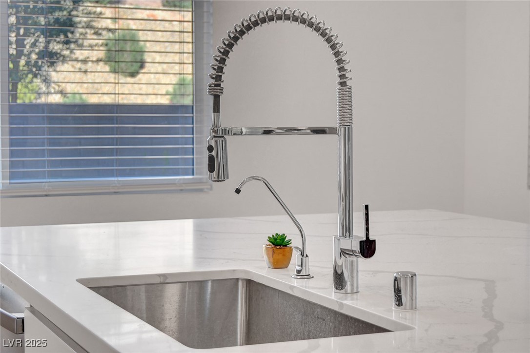 40 Strada Moscato Henderson, NV 89011 - Photo 17 of 86