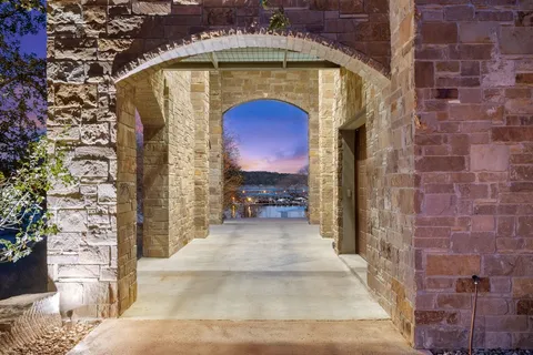 $2,850,000 | 1310 Hurst Hollow, Austin, TX 78734