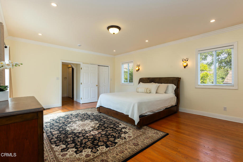 474 Colman Street Altadena, CA 91001 - Photo 15 of 38 colprimarybedanddoor
