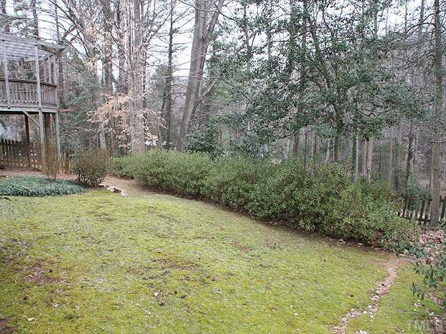 4512 Connell Drive Raleigh, NC 27612 - Photo 22 of 25 Yard
