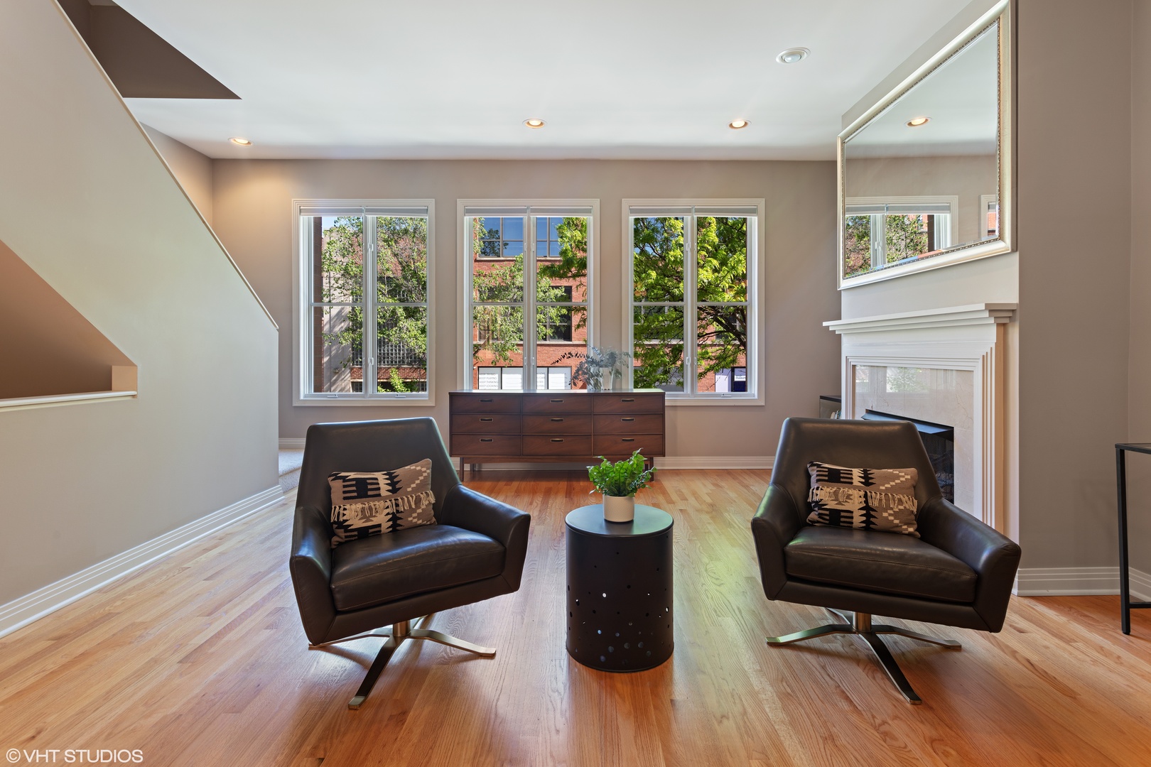 1135 West Monroe Street Chicago, IL 60607 - Photo 2 of 22