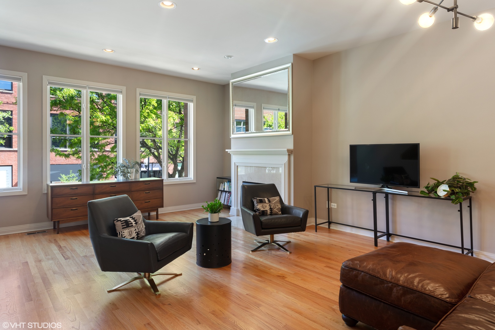 1135 West Monroe Street Chicago, IL 60607 - Photo 3 of 22