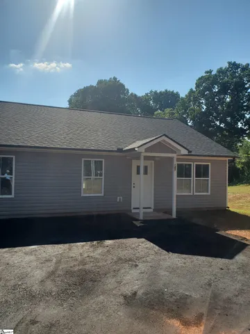 $375,000 | 147 State Rd S-42-779, Inman, SC 29349