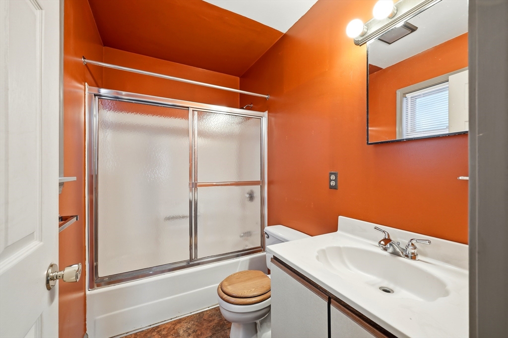19-21 Wedgewood Circle Springfield, MA 01129 - Photo 20 of 32 a bathroom with a sink toilet and shower