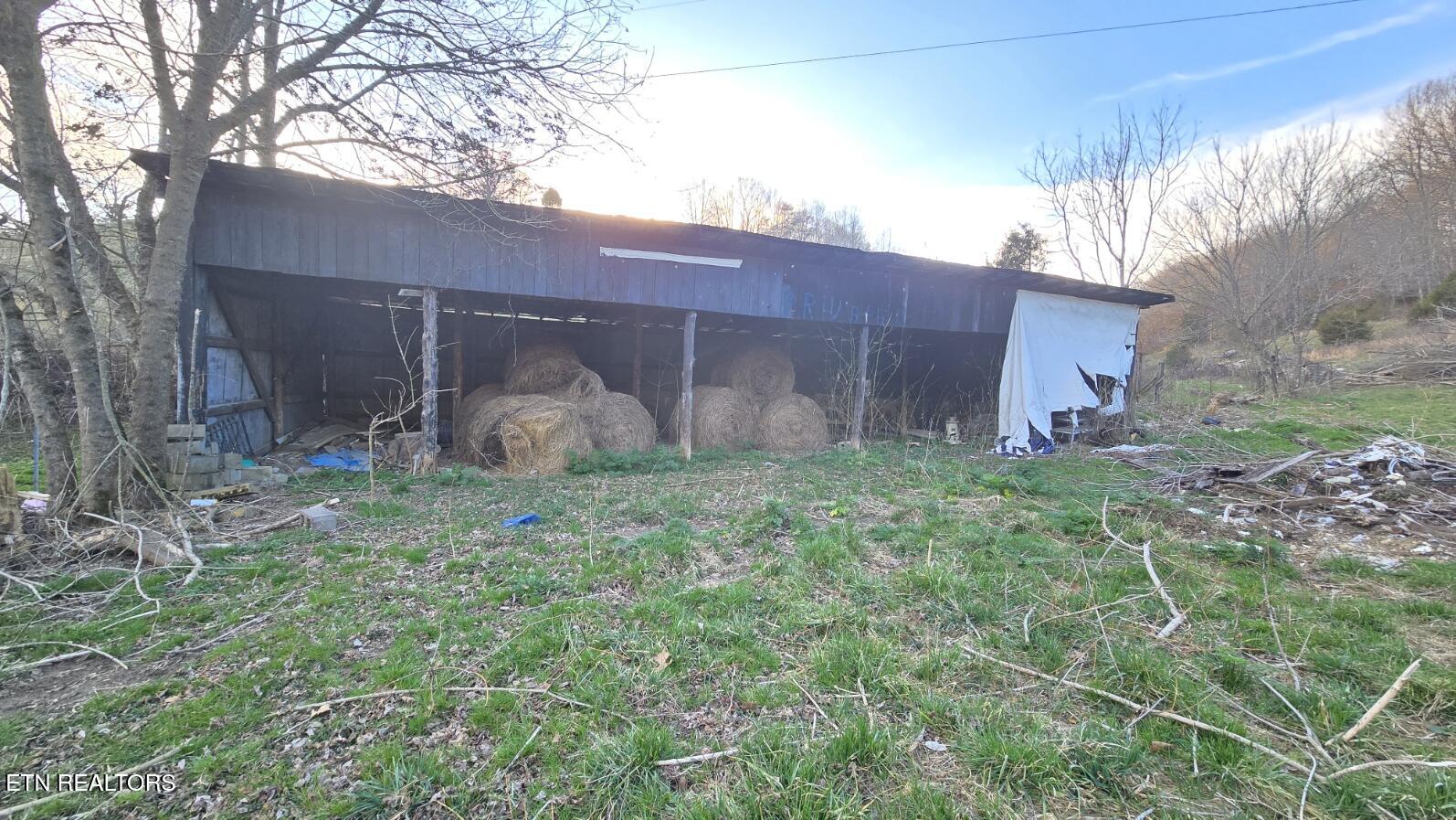 1874 Blue Hollow Road Rose Hill, VA 24281 - Photo 18 of 19 Entrance Barn