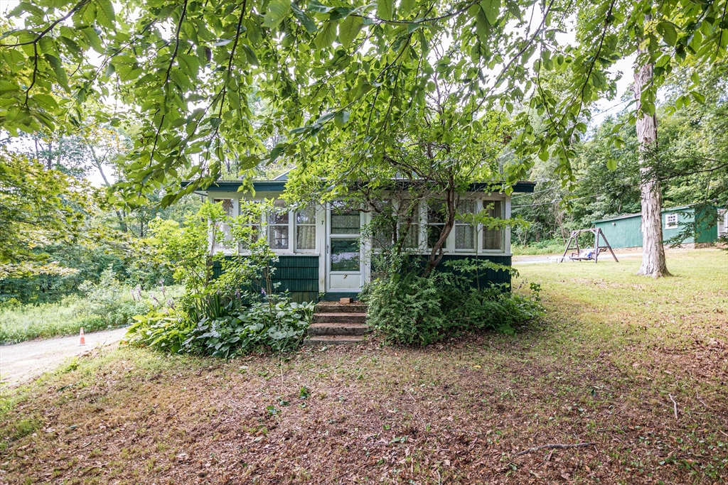 7 Duval Road Dudley, MA 01571 - Photo 3 of 42 Gallery Image 3