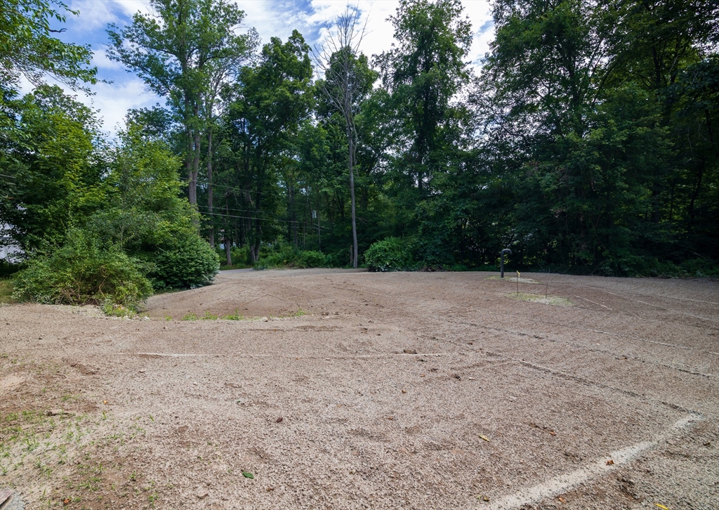 7 Duval Road Dudley, MA 01571 - Photo 8 of 42 Gallery Image 8