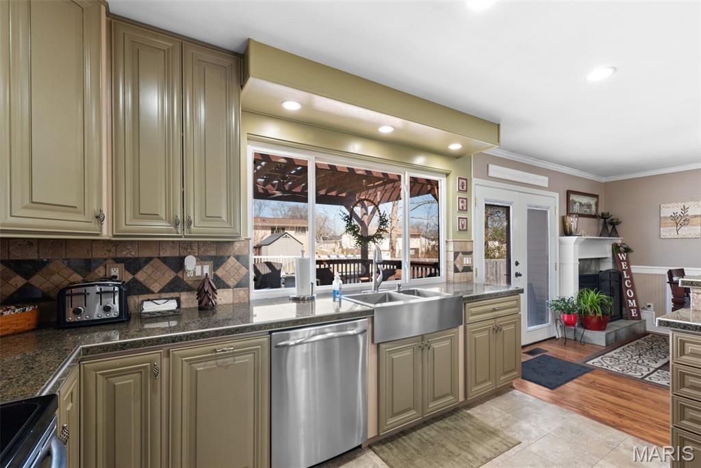 677 Rustic Valley Drive Ballwin, MO 63021 - Photo 13 of 34