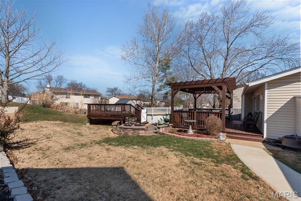 677 Rustic Valley Drive Ballwin, MO 63021 - Photo 29 of 34