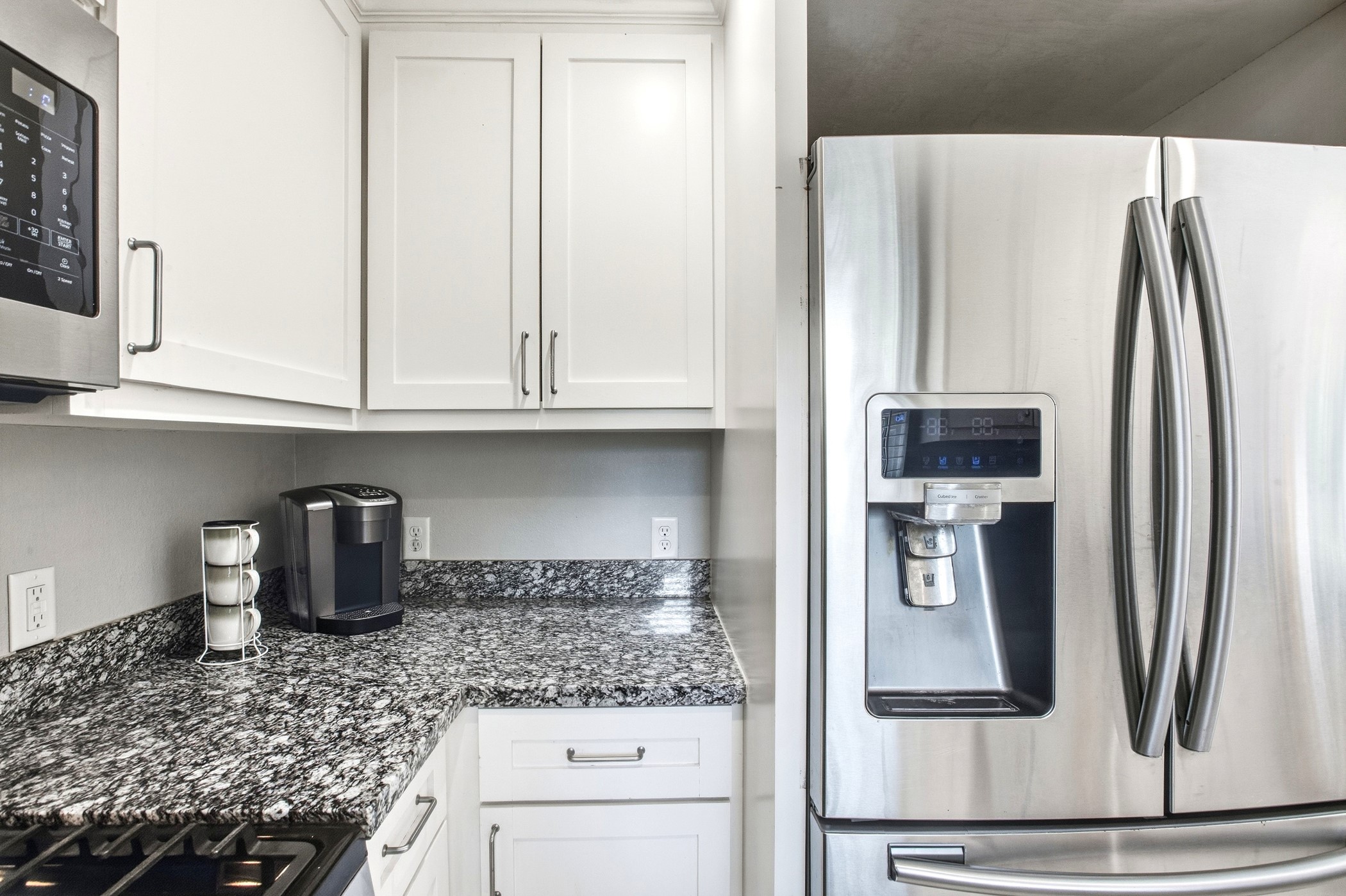 5302 Treaschwig Road Spring, TX 77373 - Photo 31 of 49 kitchen in 1st unit
