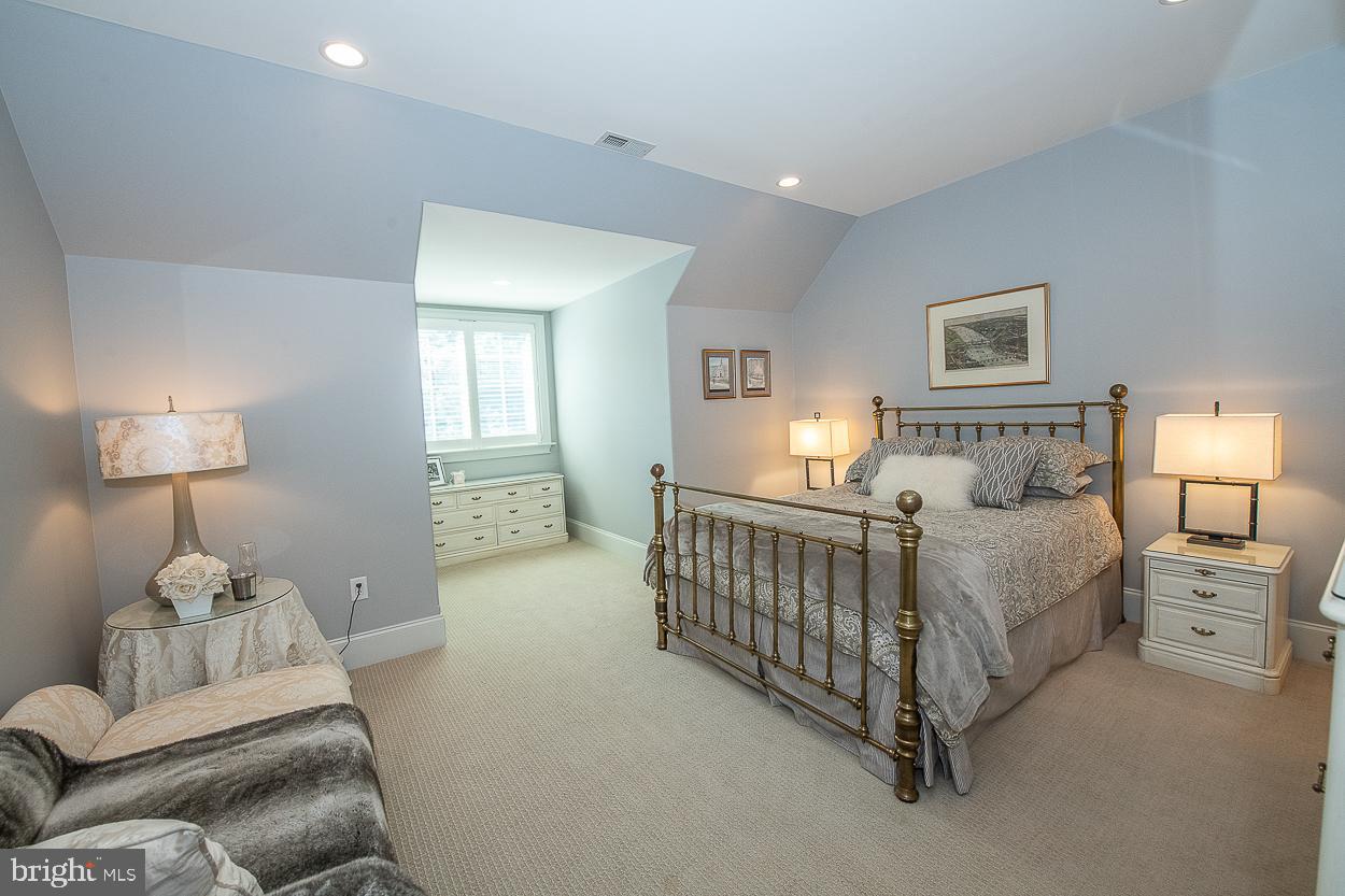 232 Valley Ridge Road Haverford, PA 19041 - Photo 28 of 45