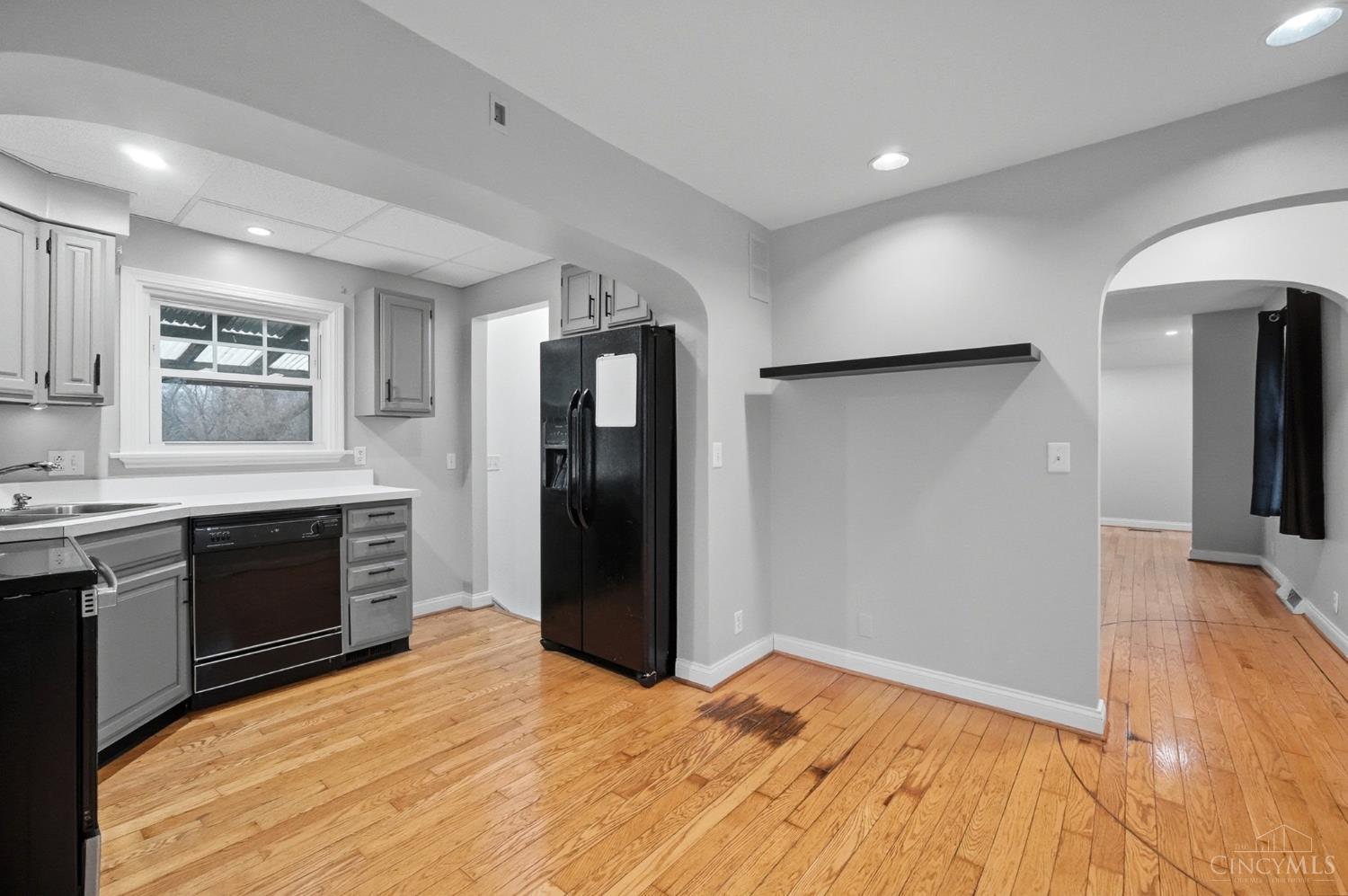 440 West Sharon Road Springdale, OH 45246 - Photo 14 of 40