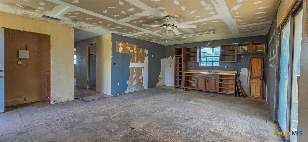 84 Longhorn Road Stockdale, TX 78160 - Photo 24 of 31