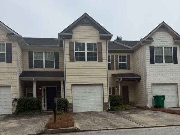 $1,925 | 6959 Rogers Point, Lithonia, GA 30058