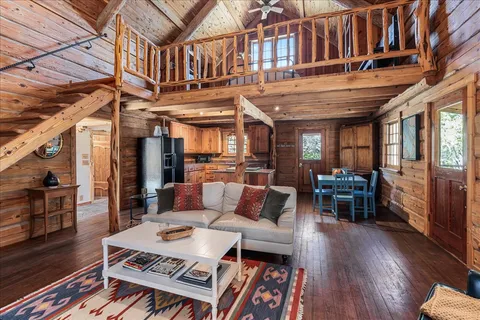 $1,599,000 | 22703 Highway 71, Spicewood, TX 78669