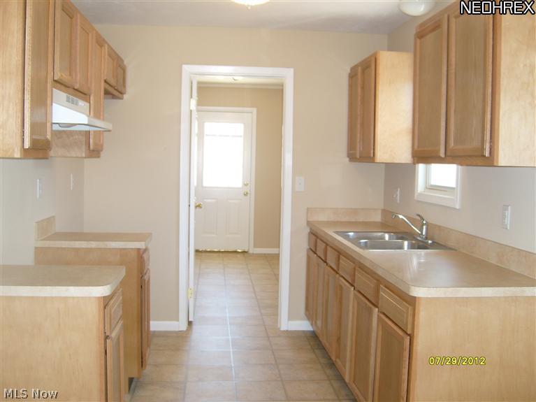 4935 Wake Robin Road Mentor, OH 44060 - Photo 3 of 25 NEW KITCHEN