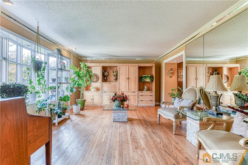 26 Woodmere Road North Brunswick, NJ 08902 - Photo 10 of 49 Gallery Image 10