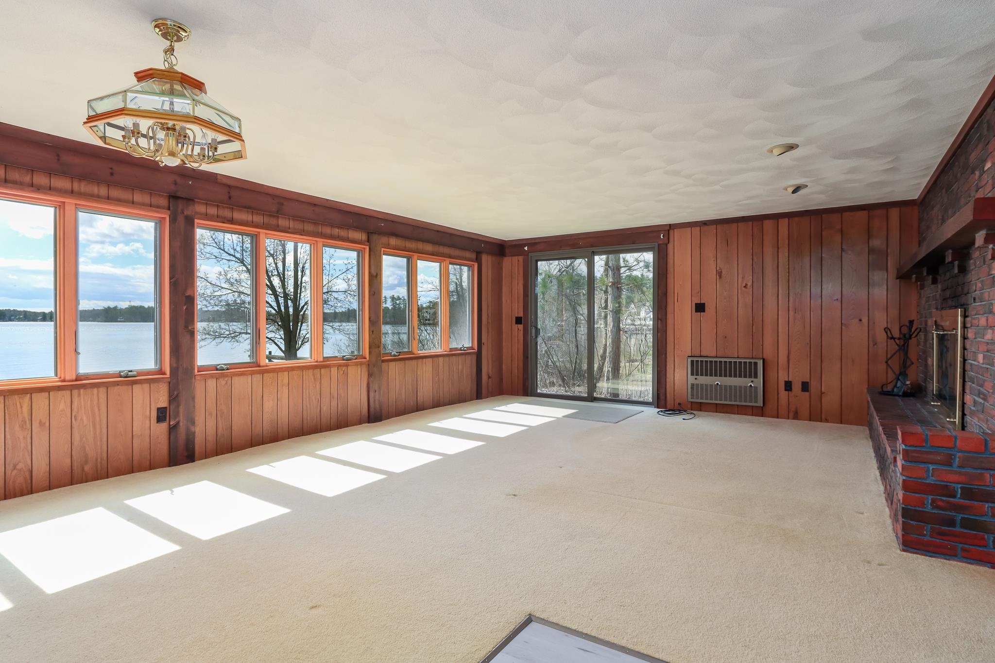 7 Howards Grove Road Derry, NH 03038 - Photo 13 of 32