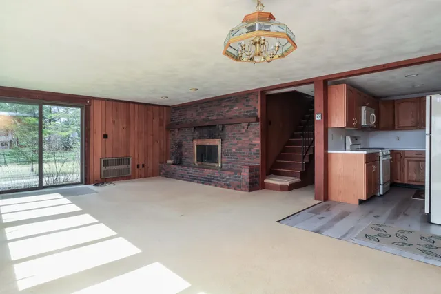 $3,500 | 7 Howards Grove Road, Derry, NH 03038