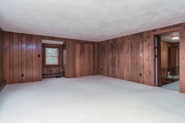 $3,500 | 7 Howards Grove Road, Derry, NH 03038