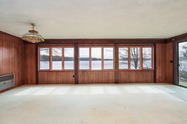 $3,500 | 7 Howards Grove Road, Derry, NH 03038