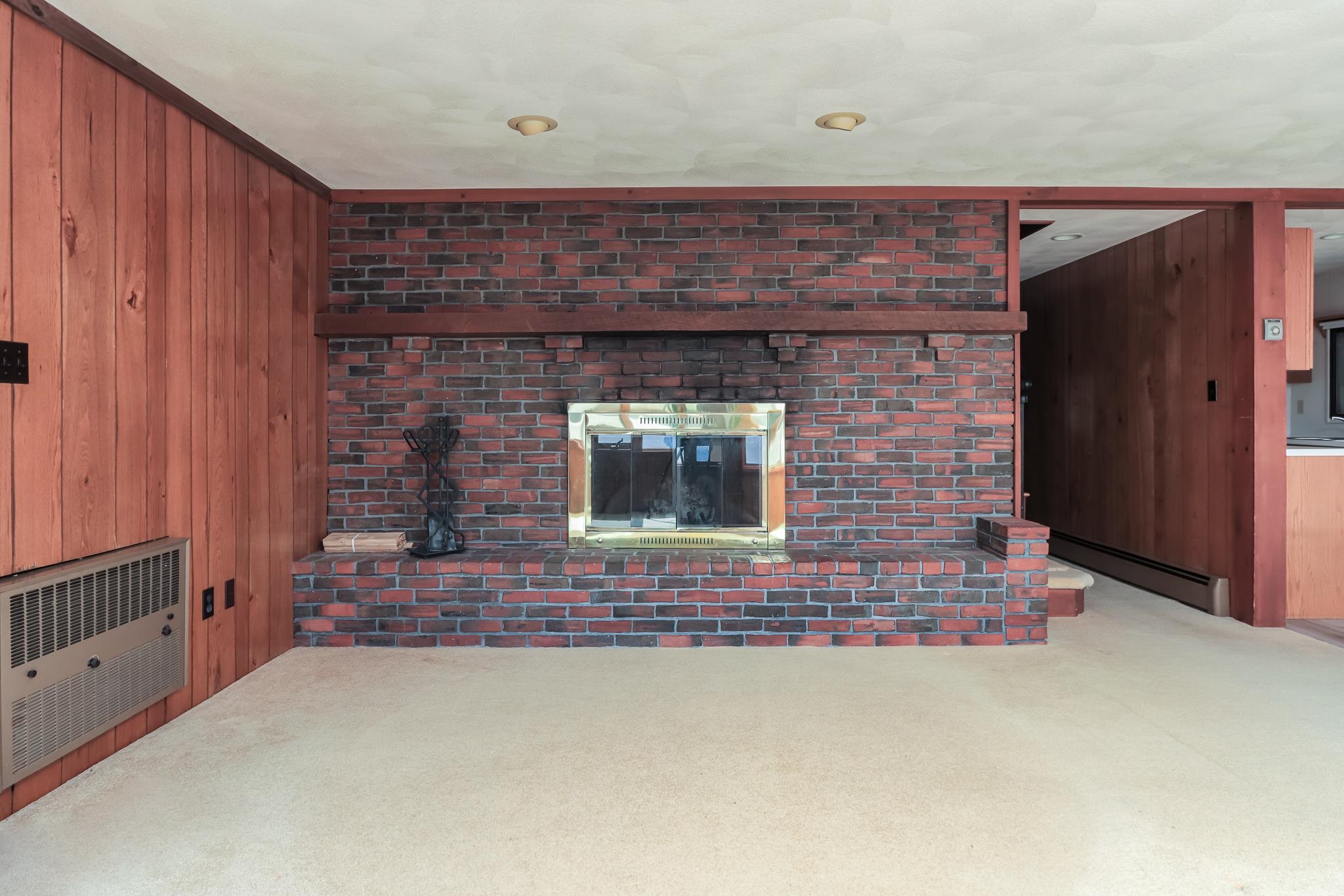 7 Howards Grove Road Derry, NH 03038 - Photo 9 of 32