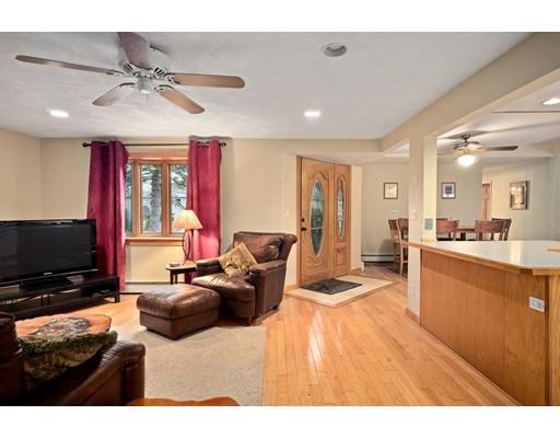 44 Trask Road Peabody, MA 01960 - Photo 5 of 24 Gallery Image 5
