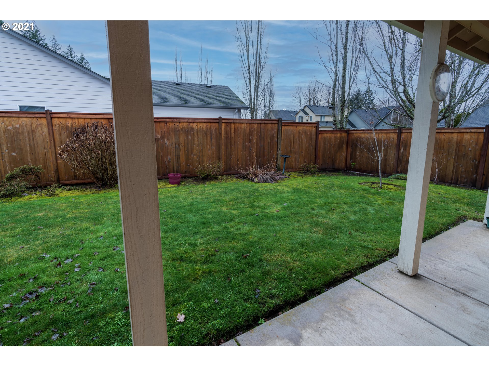 3305 Falcon Drive Springfield, OR 97477 - Photo 26 of 26 a view of backyard with wooden fence