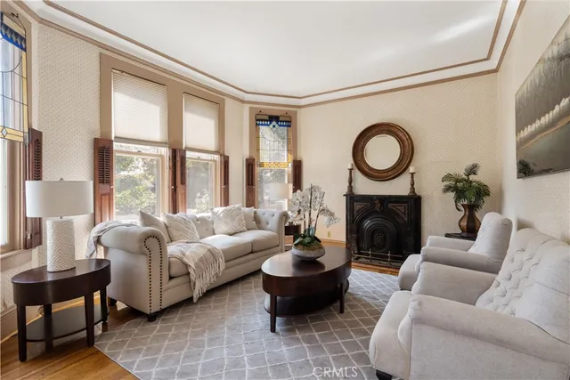 $949,999 | 211 East Virginia Avenue, Glendora, CA 91741