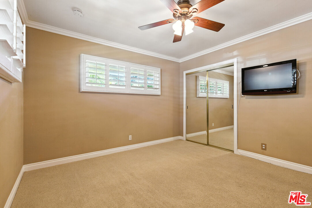 2401 Robalo Avenue San Pedro, CA 90732 - Photo 14 of 30 Gallery Image 14