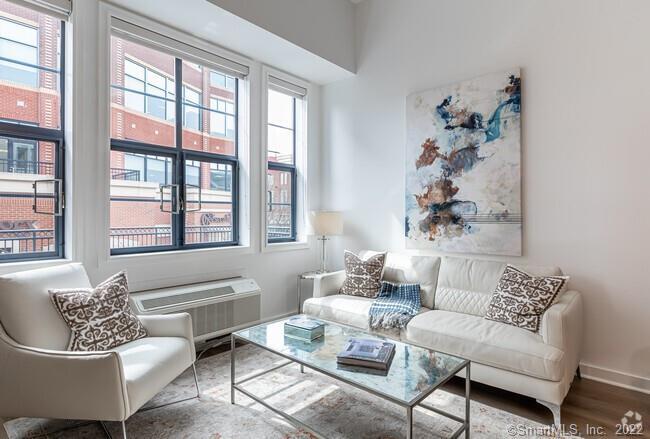 15 Dinah Road, Unit 210 West Hartford, CT 06107 - Photo 6 of 36