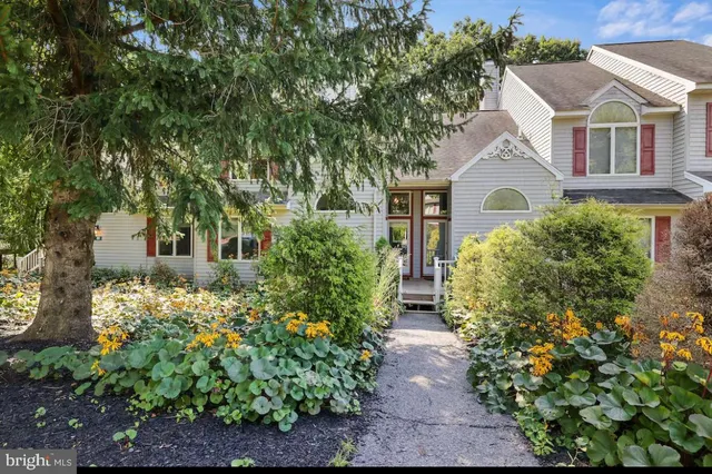 $399,000 | 78 Laurelwood Drive, Lake Harmony, PA 18624