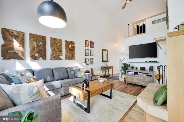 $399,000 | 78 Laurelwood Drive, Lake Harmony, PA 18624