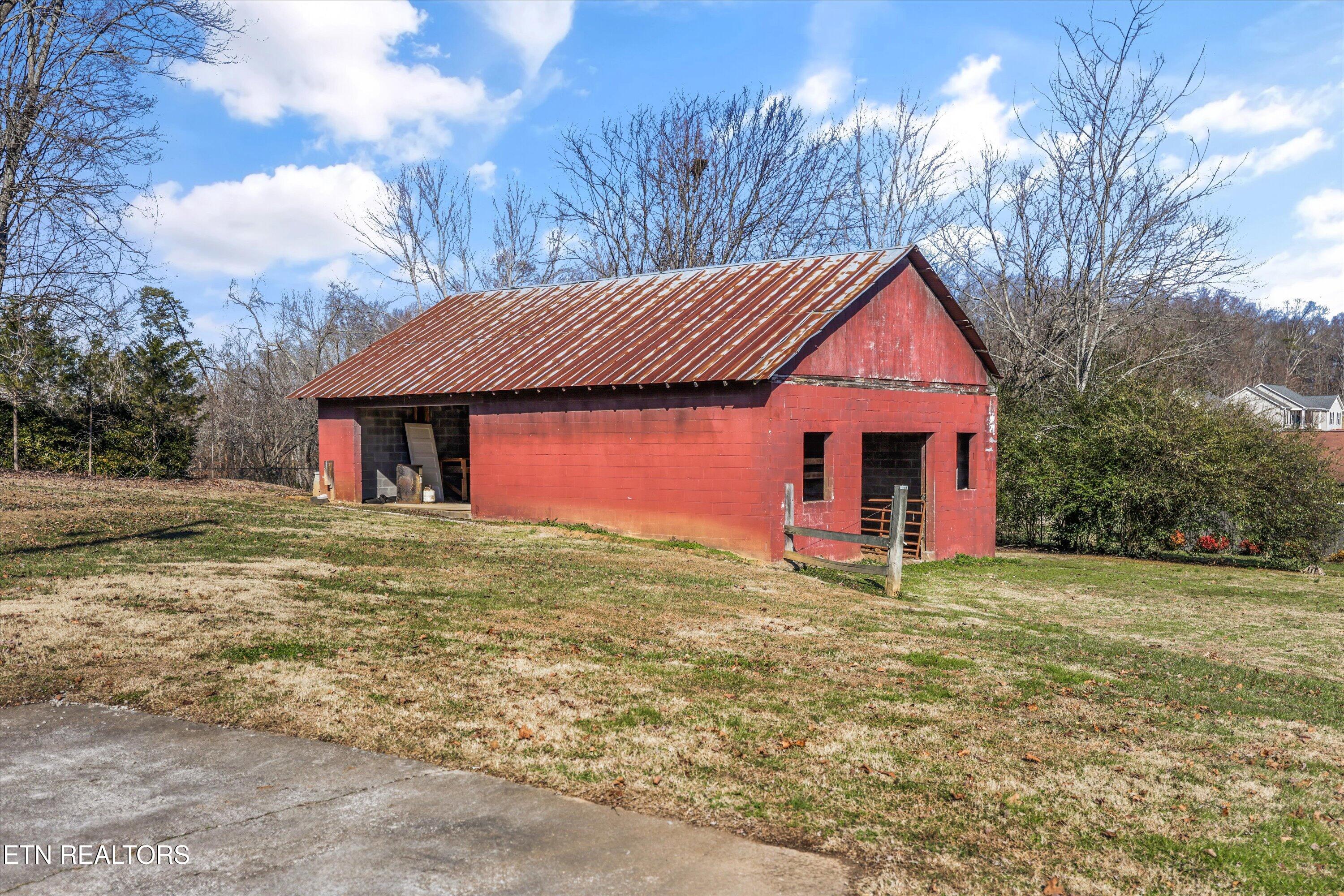 206 Alfred McCammon Road Maryville, TN 37804 - Photo 39 of 48 39-206 Alfred McCammon Rd 32