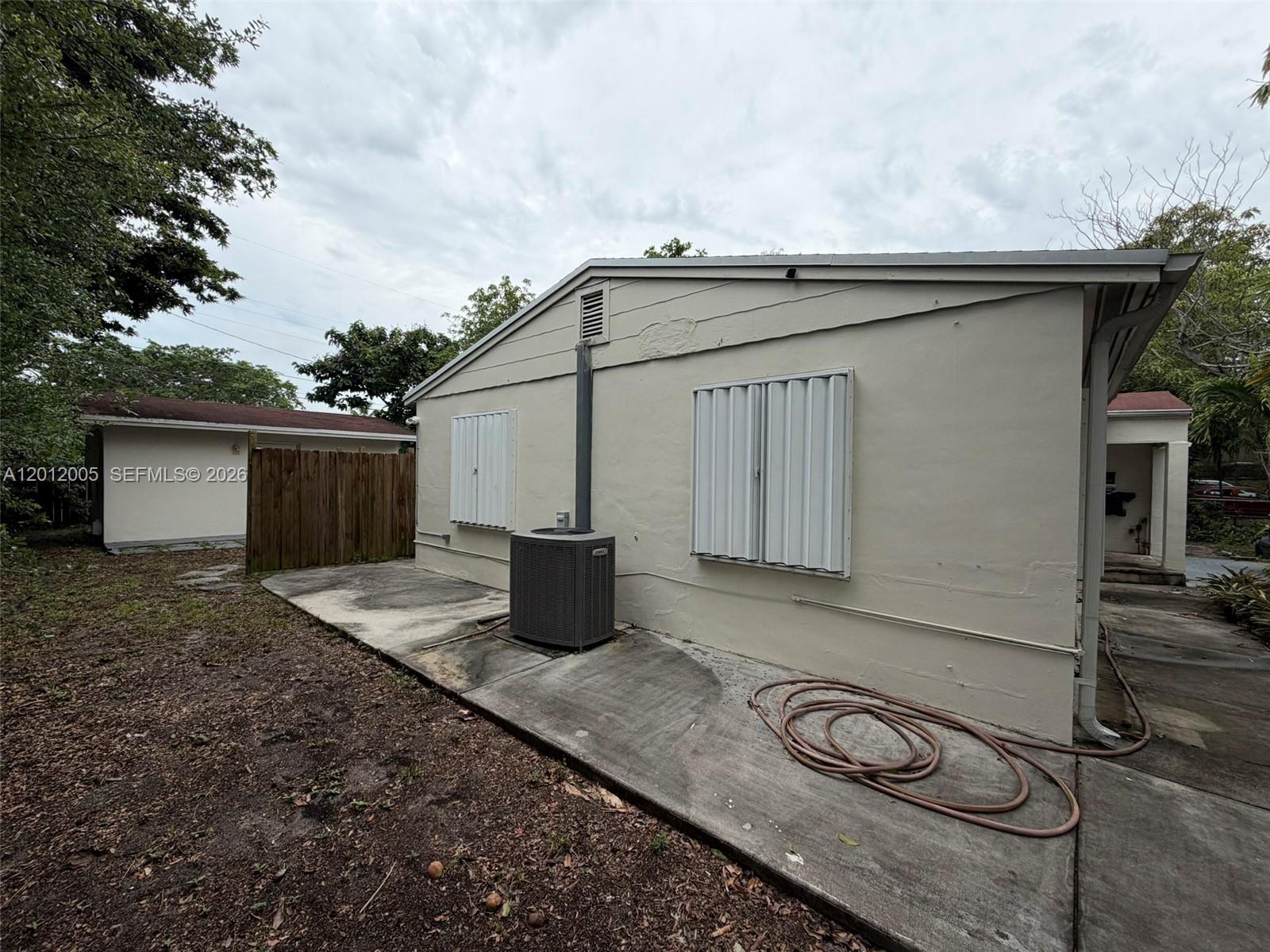 596 Northwest 109th Street Miami, FL 33168 - Photo 5 of 15