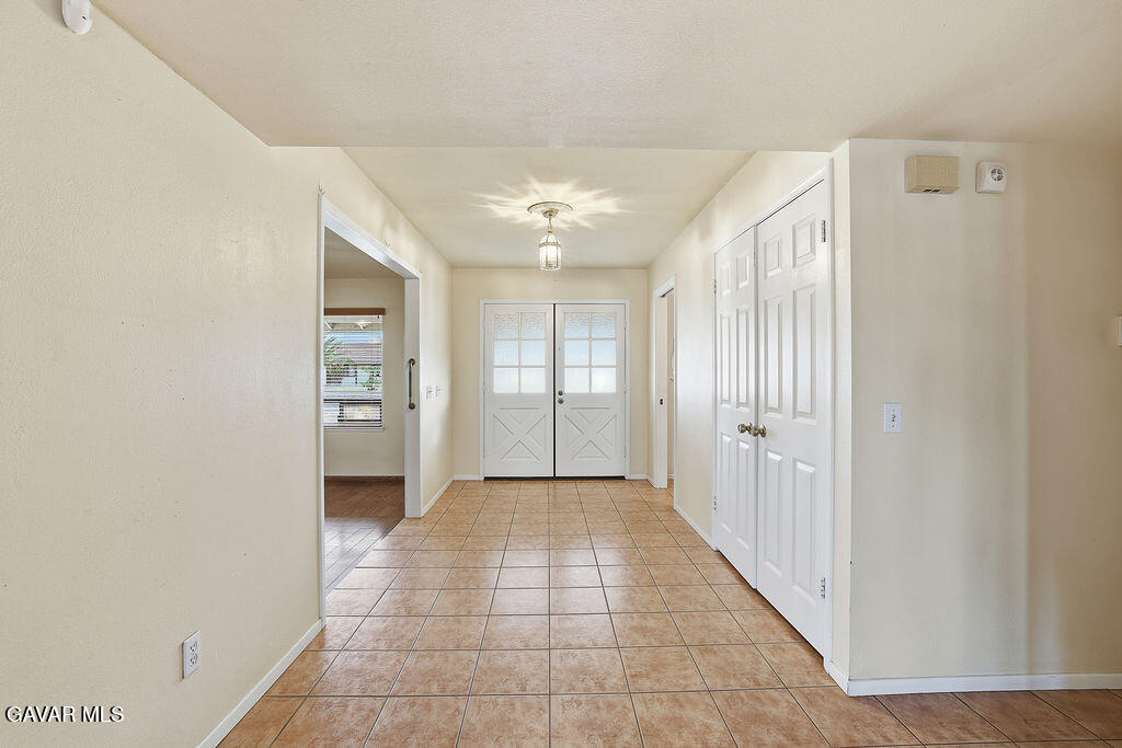 711 Lisa Street Palmdale, CA 93551 - Photo 21 of 66 057A3027