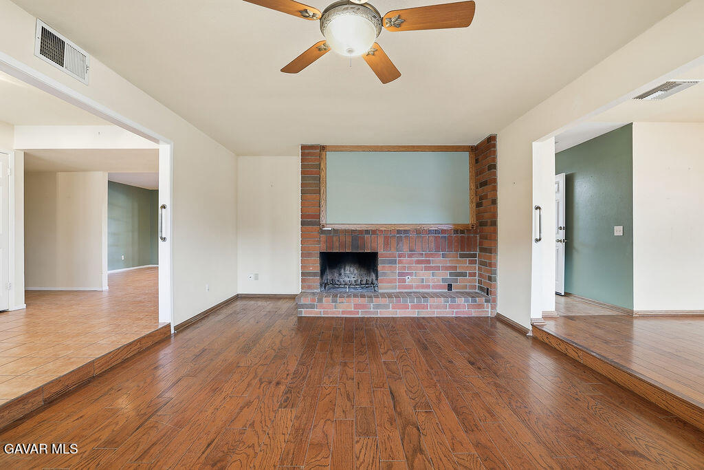 711 Lisa Street Palmdale, CA 93551 - Photo 25 of 66 057A3045