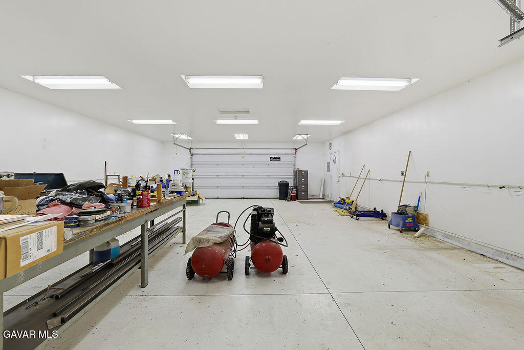 711 Lisa Street Palmdale, CA 93551 - Photo 54 of 66 057A3219