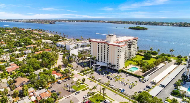 $1,450,000 | 3800 Washington Road, Unit 806, West Palm Beach, FL 33405