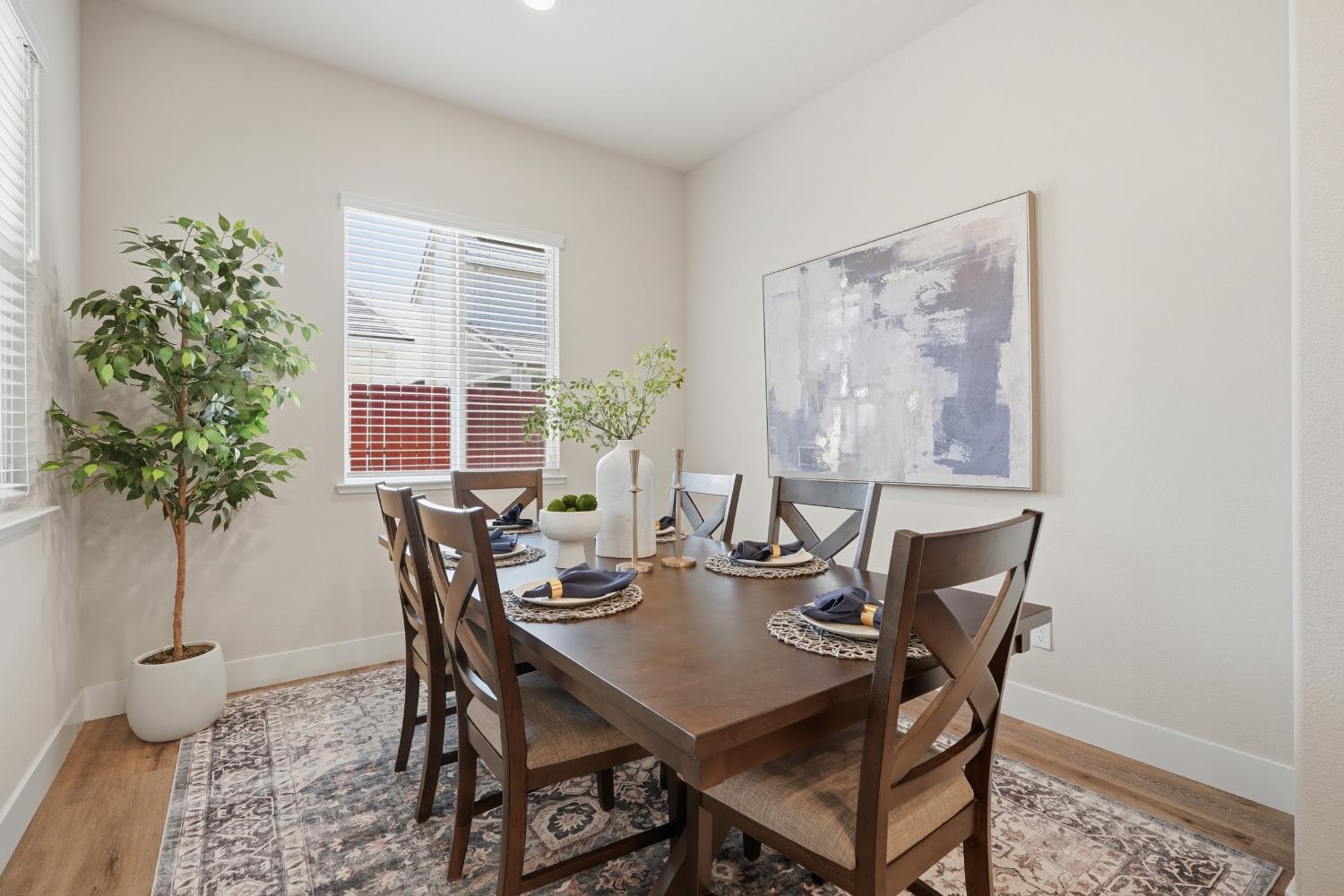2466 Paramount Lane Manteca, CA 95337 - Photo 8 of 36