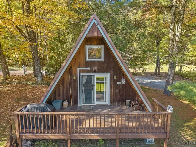 $118,000 | 2 Ferncrest Drive, Orwell, NY 13302