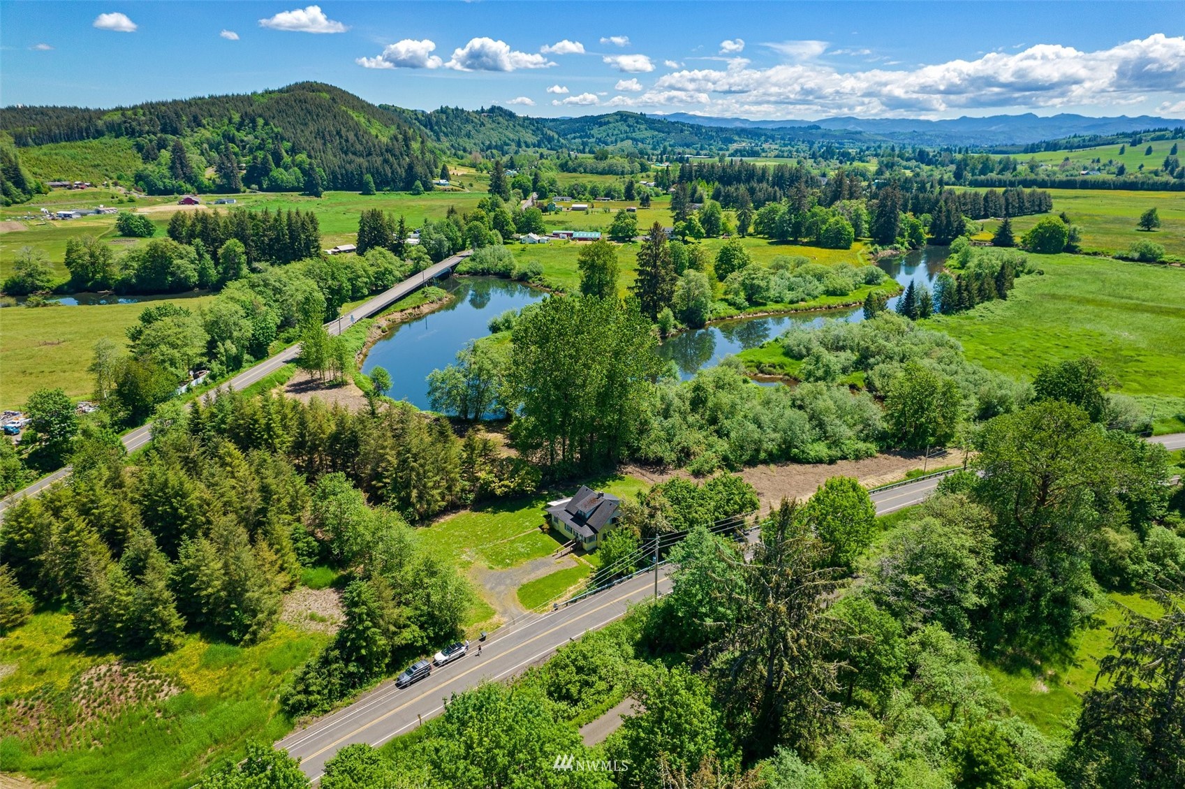 1767 Heckard Road Raymond, WA 98577 - Photo 3 of 25 Gallery Image 3