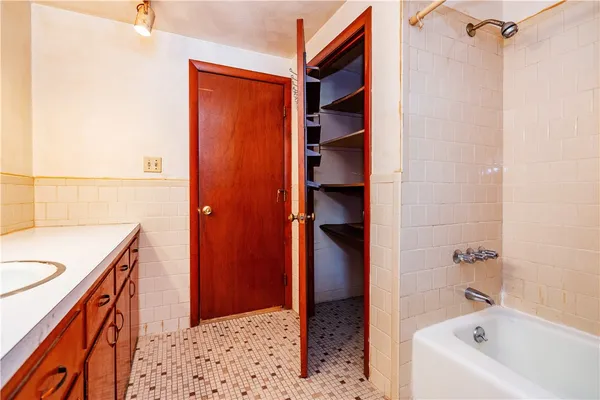 $429,900 | 586 Child Street, Warren, RI 02885