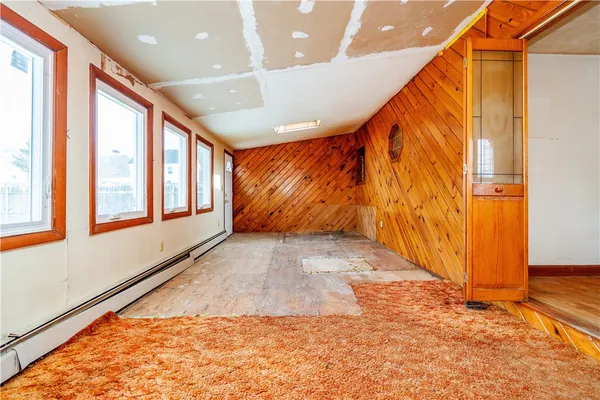 $429,900 | 586 Child Street, Warren, RI 02885