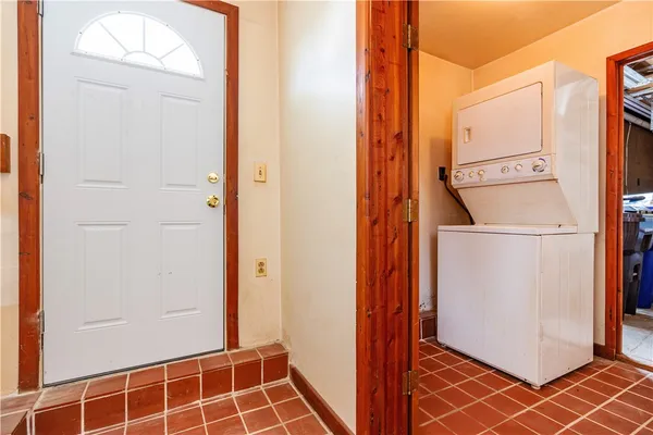 $429,900 | 586 Child Street, Warren, RI 02885