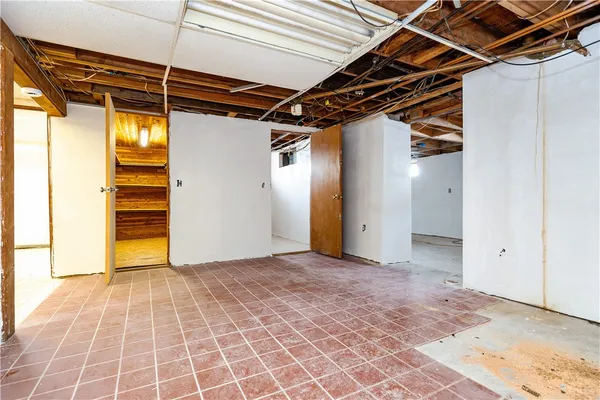 $429,900 | 586 Child Street, Warren, RI 02885