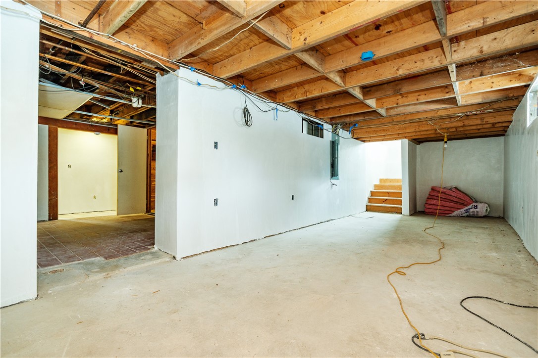 586 Child Street Warren, RI 02885 - Photo 36 of 46