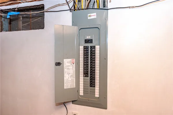 $429,900 | 586 Child Street, Warren, RI 02885