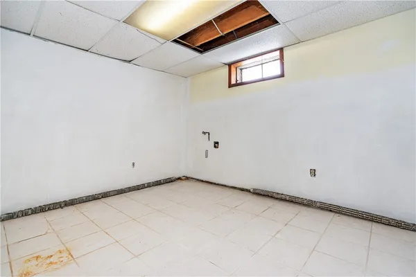 $429,900 | 586 Child Street, Warren, RI 02885