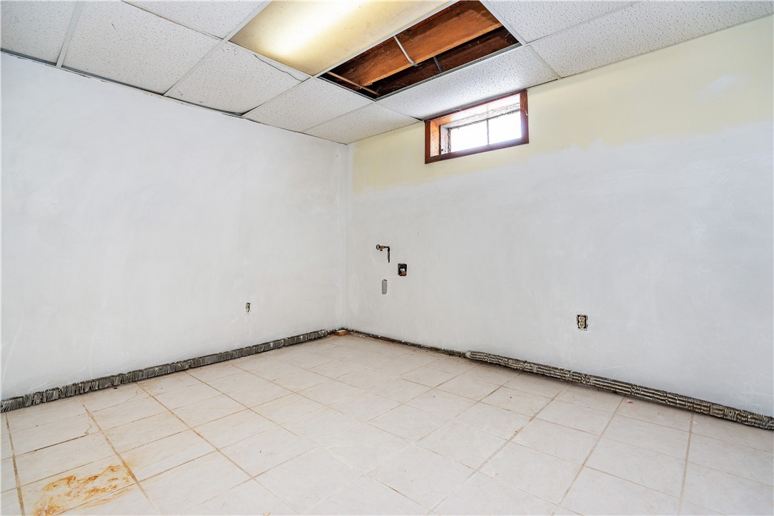 586 Child Street Warren, RI 02885 - Photo 40 of 46